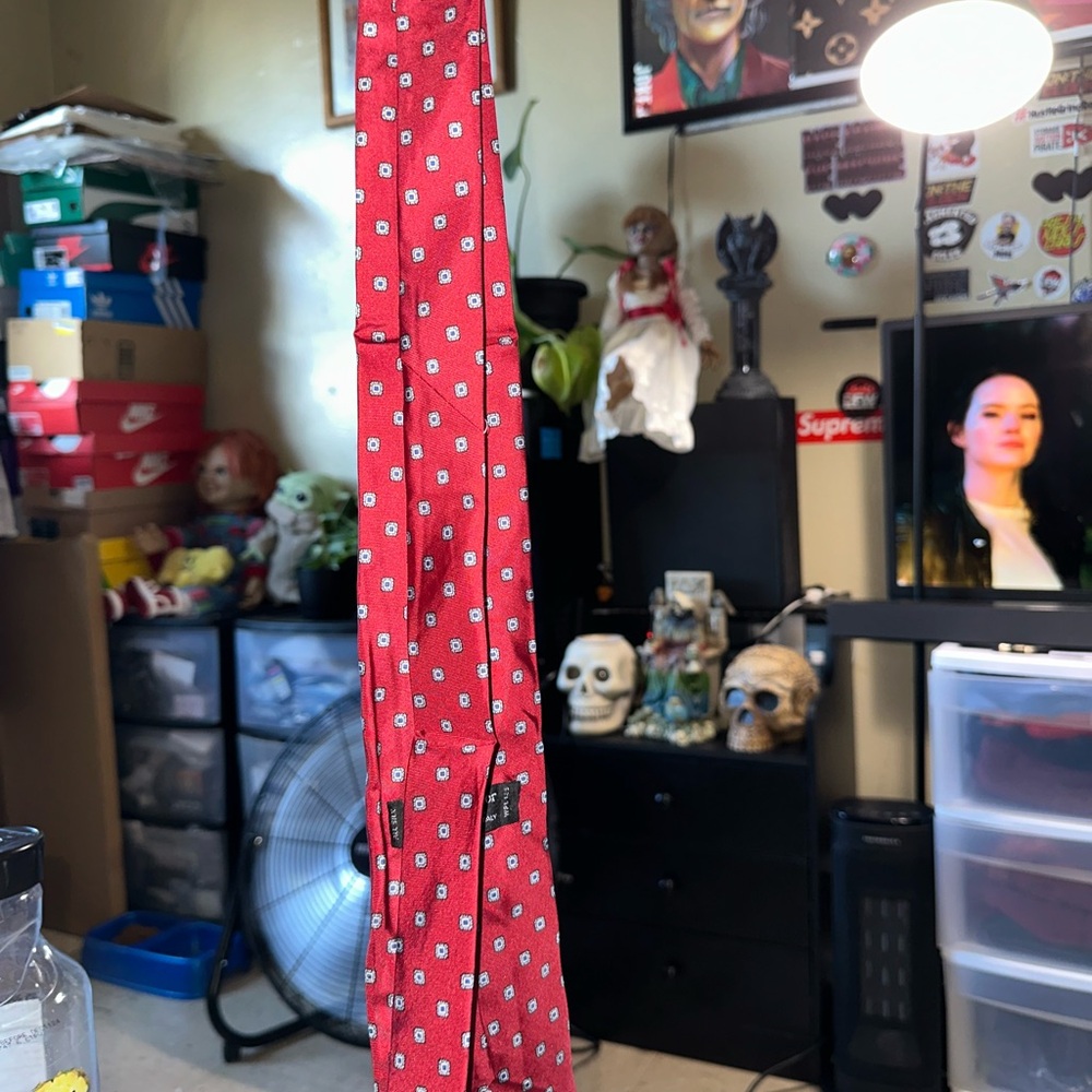 Two Christian Dior Ties 100 percent silk The red one - Picture 3 of 15